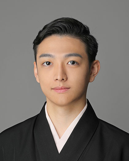 藤間 礼多　氏